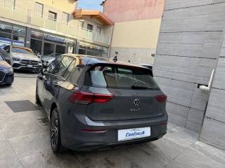 VOLKSWAGEN Golf usata, con Autoradio