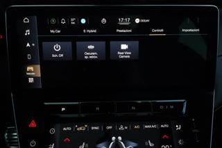 MASERATI Grecale usata, con Frenata d