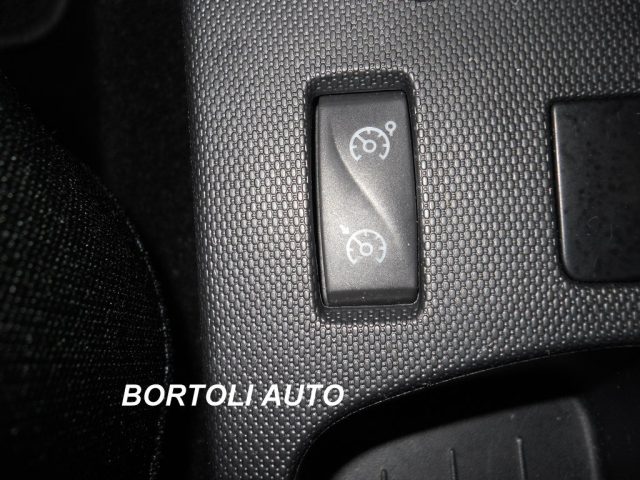 RENAULT Clio usata, con Vivavoce