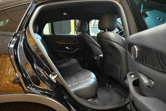 MERCEDES-BENZ GLC 220 usata 22