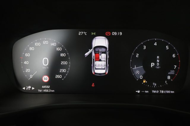 VOLVO XC40 usata 6