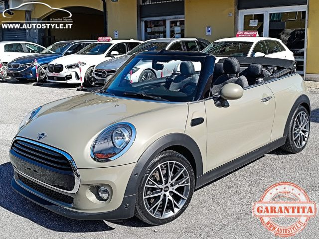 MINI Cabrio usata, con Sensori di parcheggio posteriori