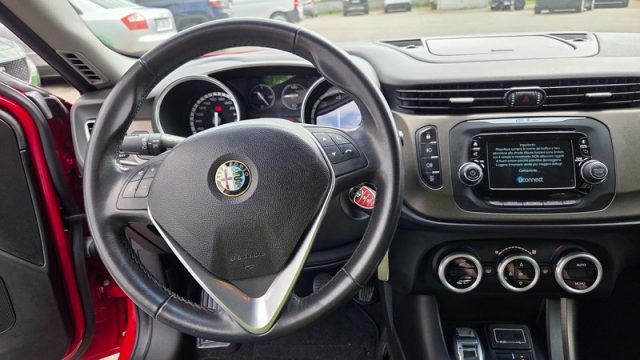 ALFA ROMEO Giulietta usata, con USB