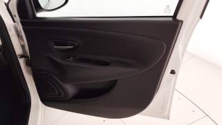 LANCIA Ypsilon usata 27
