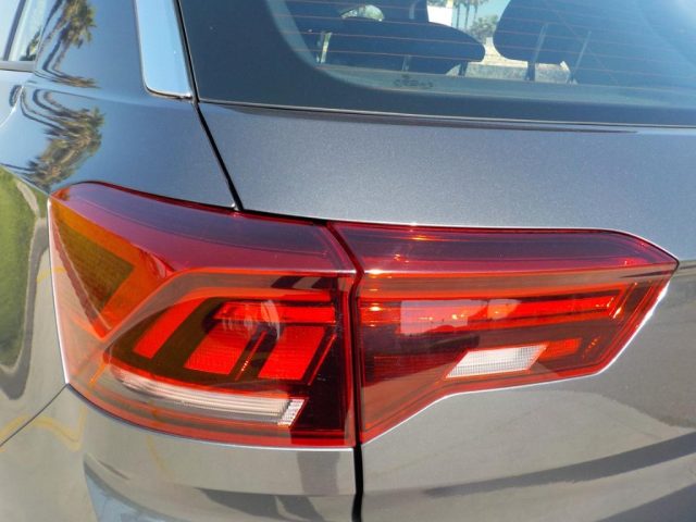 VOLKSWAGEN T-Roc usata, con Controllo automatico clima