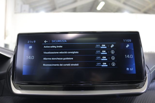 PEUGEOT 2008 usata 23
