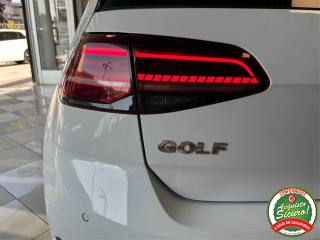 VOLKSWAGEN Golf usata, con Touch screen
