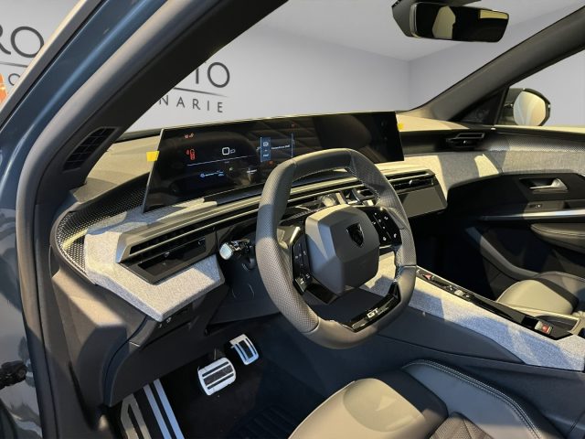 PEUGEOT 5008 usata, con Sensori di parcheggio posteriori