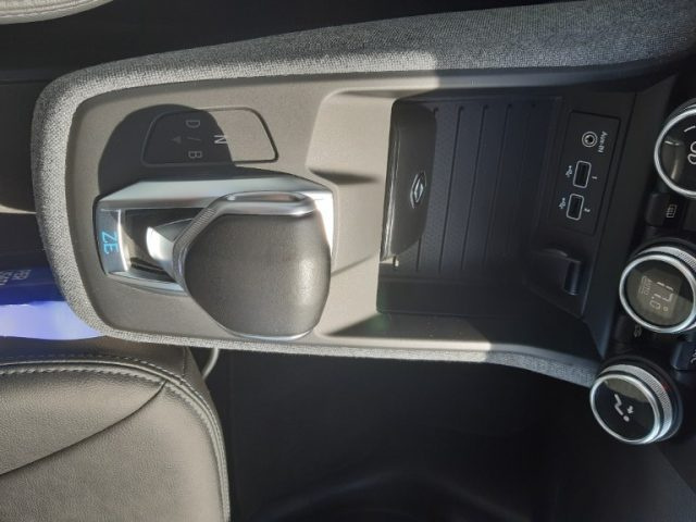 RENAULT ZOE usata, con Fendinebbia