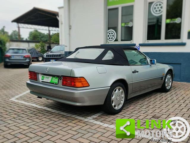 MERCEDES-BENZ SL 300 usata, con Chiusura centralizzata