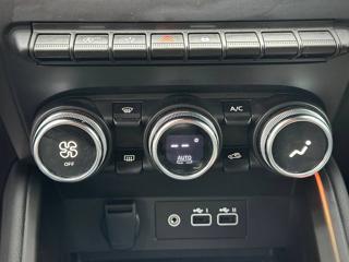 RENAULT Clio usata, con Volante multifunzione