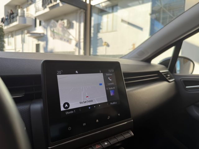 RENAULT Clio usata, con Touch screen