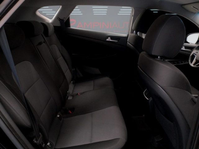 HYUNDAI Tucson usata 16