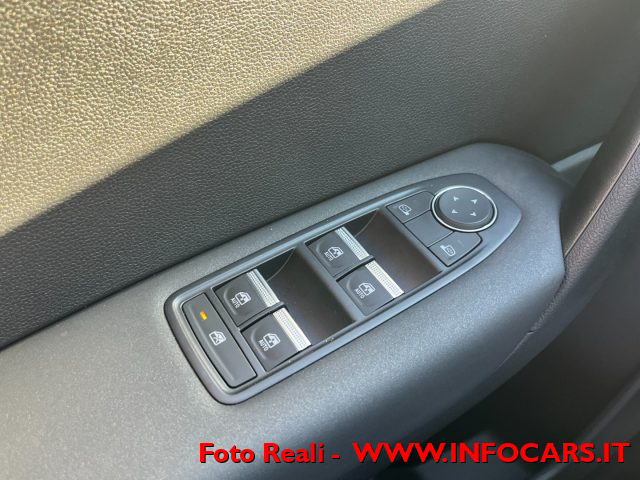 RENAULT Captur usata, con Volante multifunzione