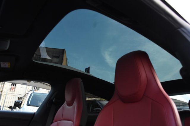 PORSCHE Taycan usata, con Cerchi in lega