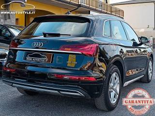 AUDI Q5 usata, con Sensori di parcheggio anteriori
