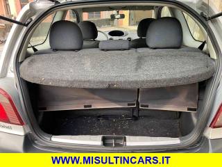 TOYOTA Yaris usata 13