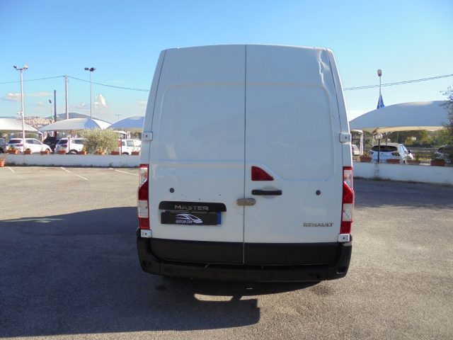 RENAULT Master usata, con Autoradio digitale