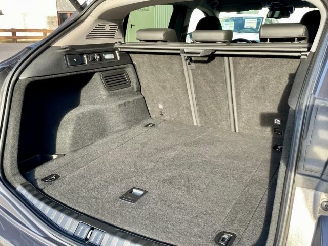 ALFA ROMEO Stelvio usata, con Portellone posteriore elettrico