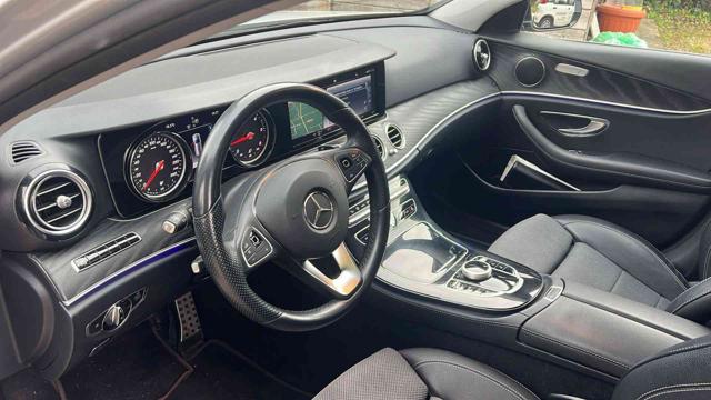 MERCEDES-BENZ E 220 usata, con Chiusura centralizzata