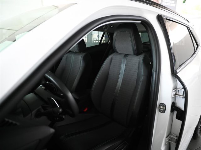 PEUGEOT 2008 usata, con Climatizzatore