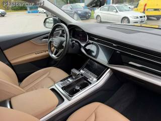 AUDI Q8 usata, con USB