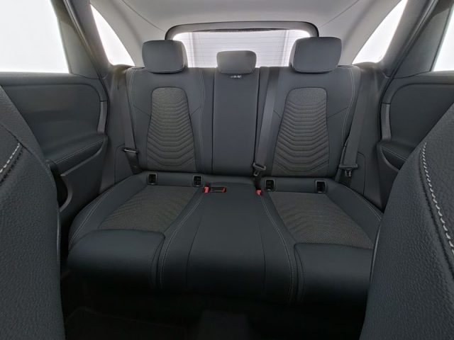MERCEDES-BENZ B 180 usata, con Autoradio