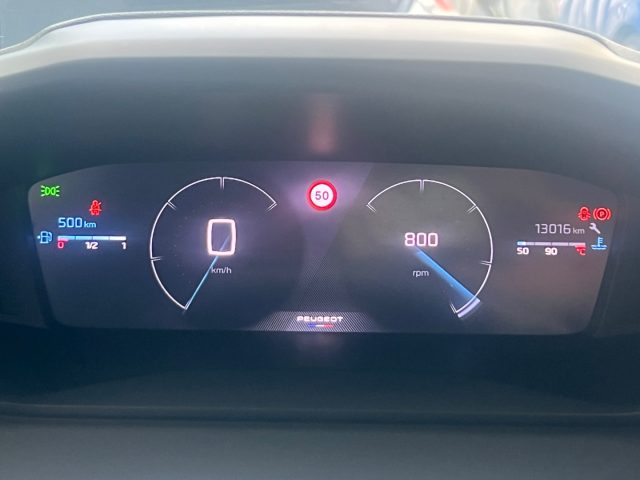 PEUGEOT 208 usata, con USB