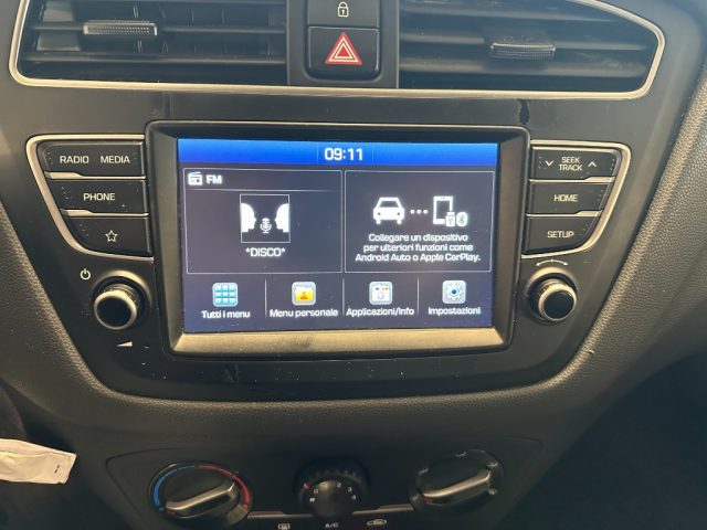 HYUNDAI i20 usata, con Volante in pelle