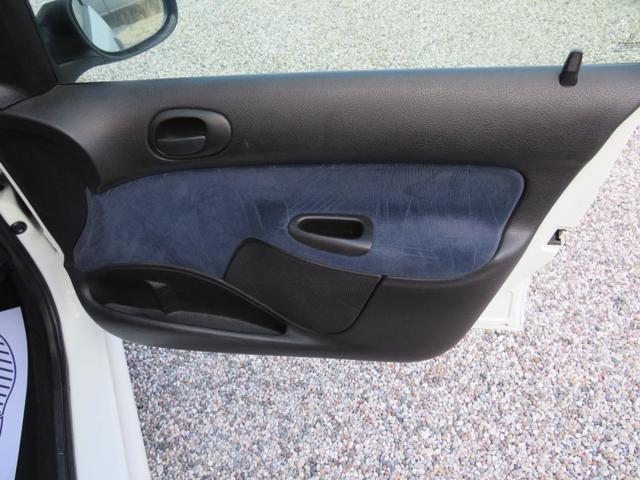 PEUGEOT 206 usata 23