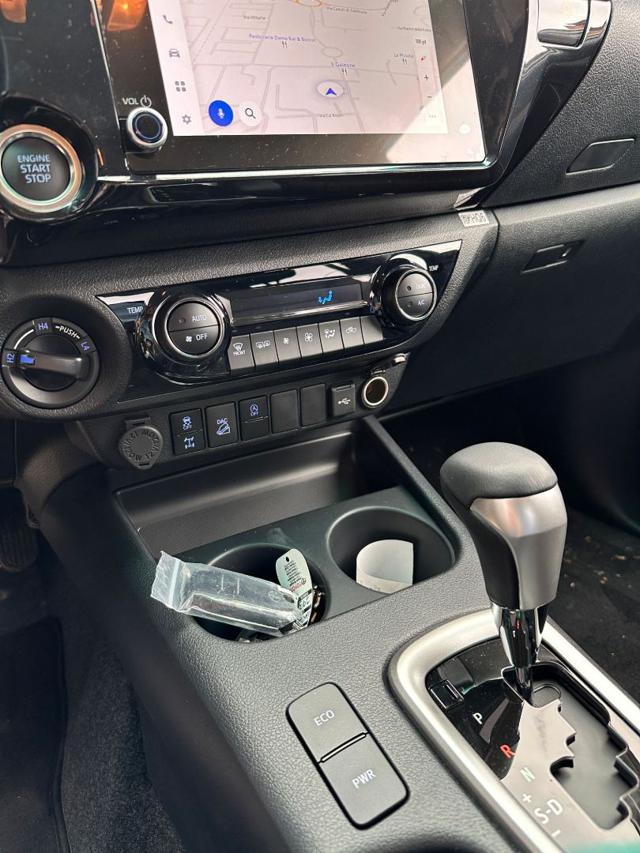 TOYOTA Hilux usata, con Cruise Control