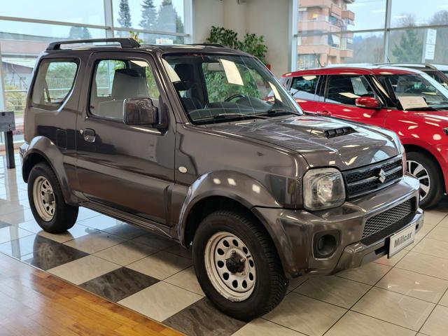 SUZUKI Jimny usata, con Autoradio