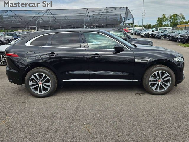 JAGUAR F-Pace usata, con Boardcomputer