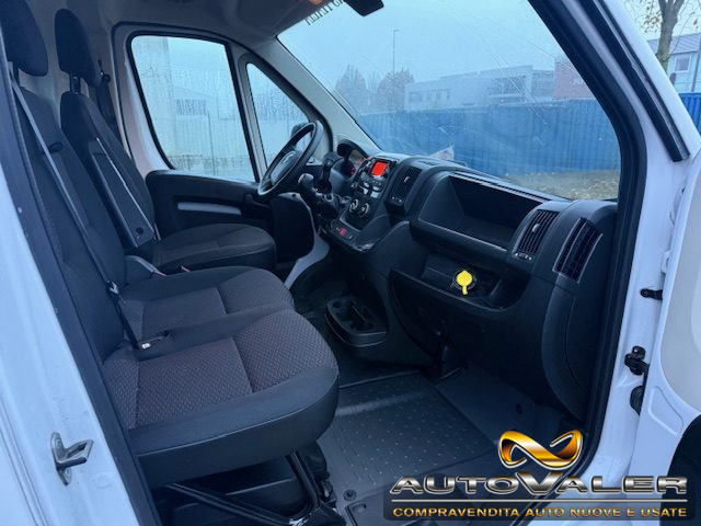 OPEL Movano usata, con Bracciolo