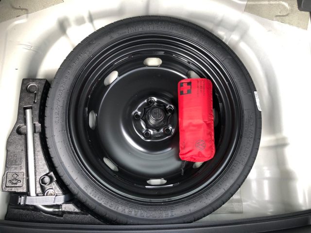 VOLKSWAGEN T-Roc usata, con Climatizzatore automatico, 2 zone