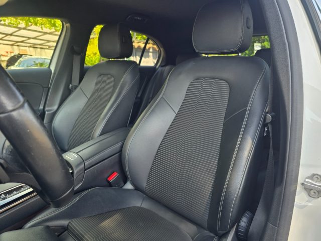 MERCEDES-BENZ A 200 usata, con Fari di profondità antiabbagliamento