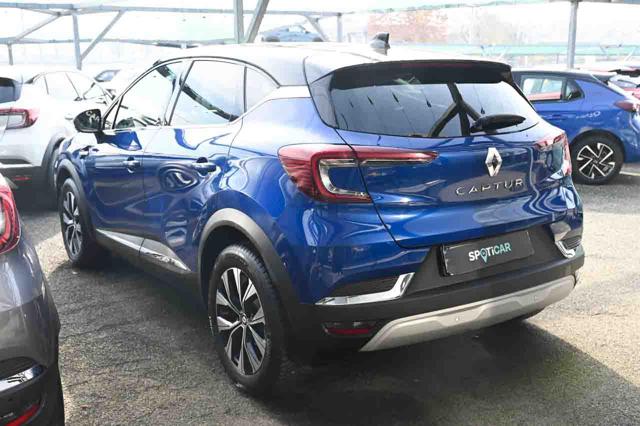 RENAULT Captur usata, con Autoradio