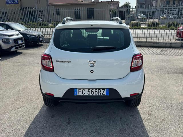 DACIA Sandero usata, con Autoradio