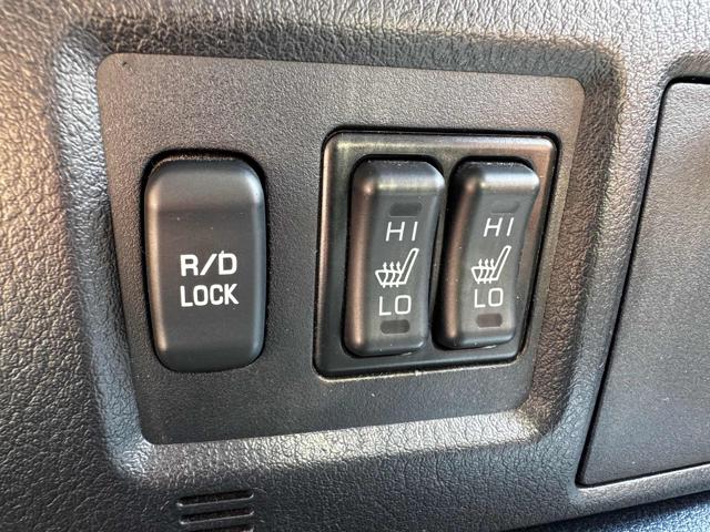 MITSUBISHI Pajero usata, con Fari Xenon