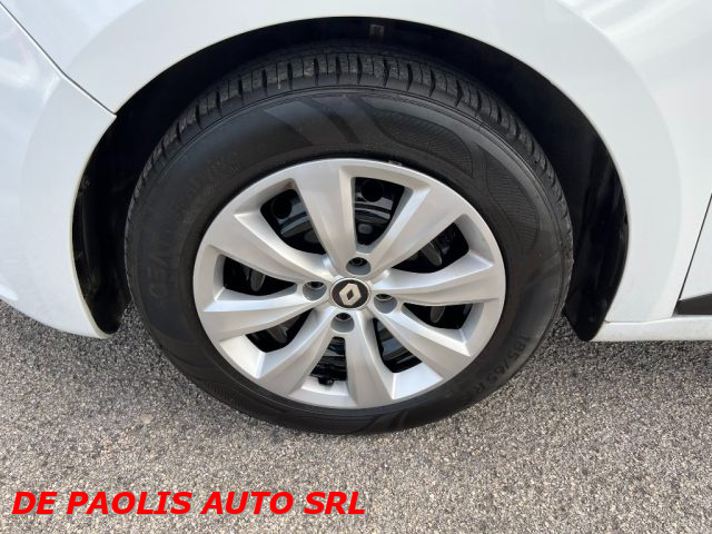 RENAULT Clio usata, con USB