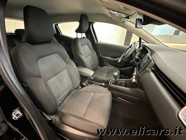 RENAULT Clio usata, con Touch screen