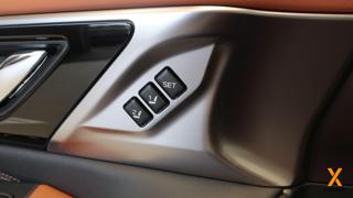 SUBARU OUTBACK usata, con Volante in pelle