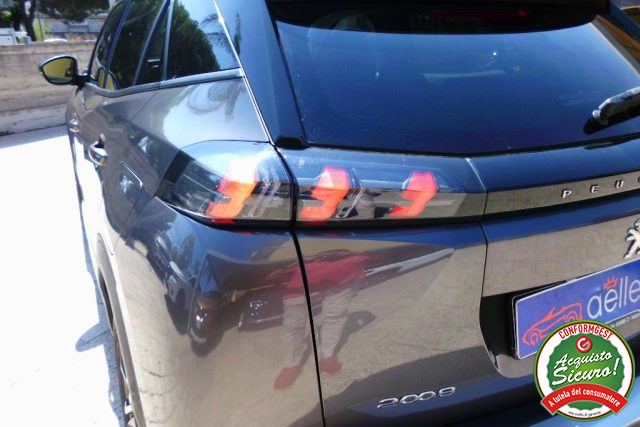 PEUGEOT 2008 usata, con Hill holder