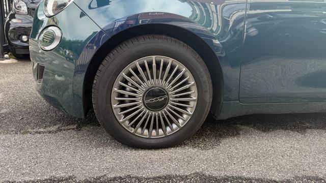 FIAT 500e usata, con Autoradio