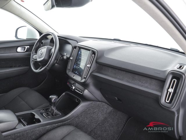 VOLVO XC40 usata 11
