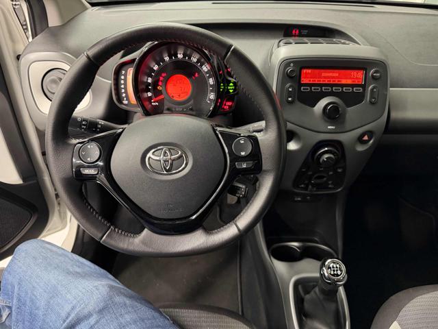 TOYOTA Aygo usata 10
