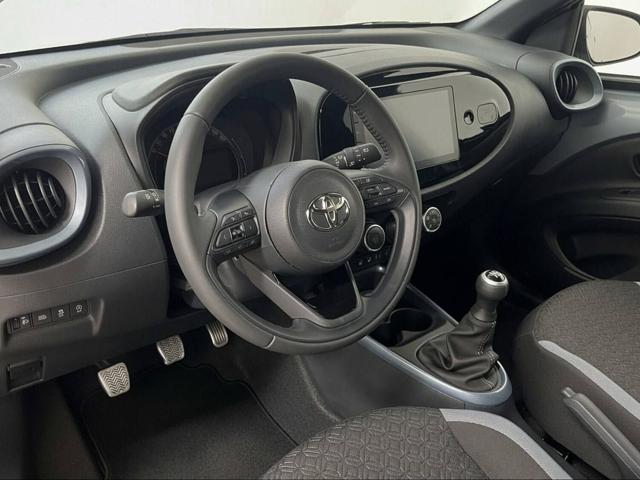 TOYOTA Aygo X usata, con Park Distance Control