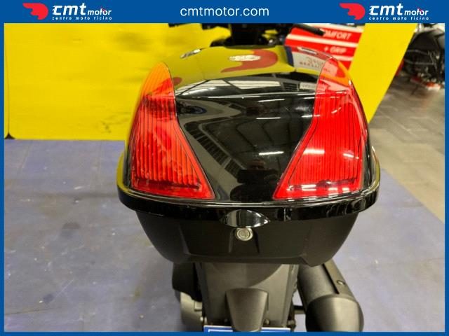 KYMCO People 300 usata 9