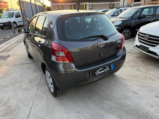 TOYOTA Yaris usata, con Alzacristalli elettrici