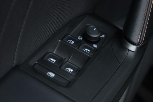 SEAT Leon usata, con Interni in pelle